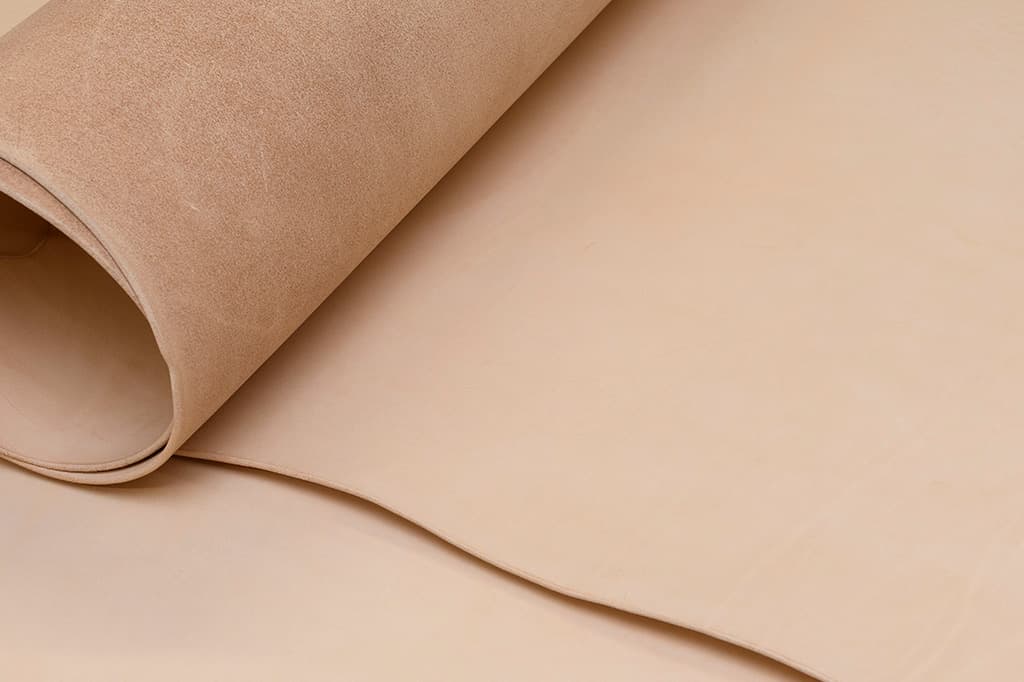 タンロー厚口（牛半裁・3.5/4.0mm前後）｜革販売ミヤツグ - 皮革専門卸