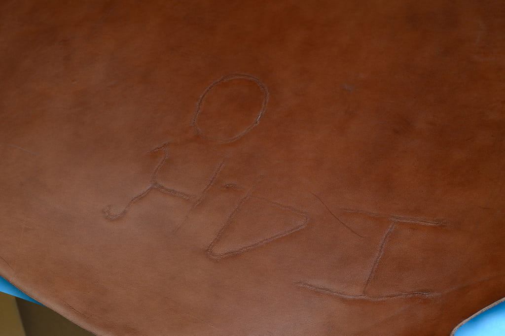 本ヌメ カラータイプ（牛半裁・厚口ヌメ）｜革販売ミヤツグ - 皮革専門