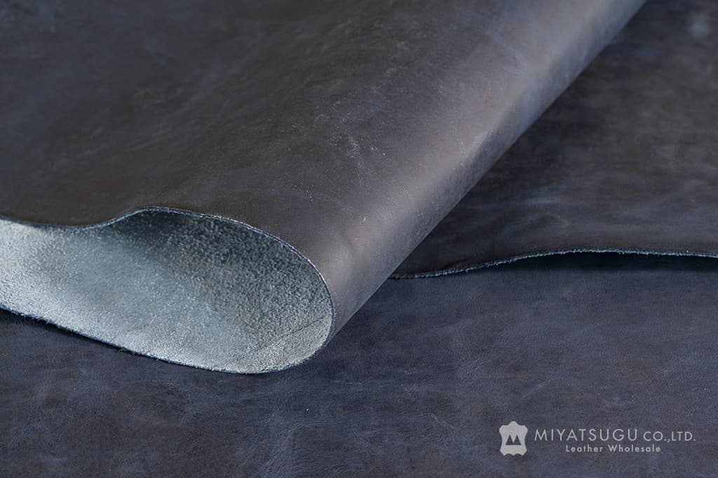 江戸の藍染めレザー・モストロ（牛半裁・藍染め）｜革販売のミヤツグ