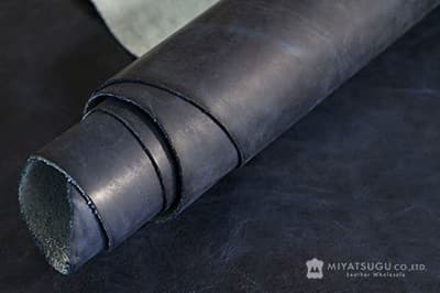 江戸の藍染めレザー・モストロ（牛半裁・藍染め）